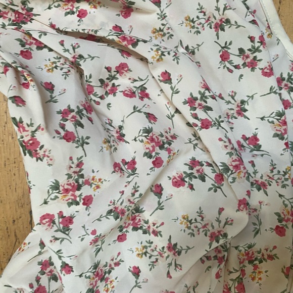 Ruby and Jenna ruched floral corset with zipper. Size small. NWT! - Picture 2 of 4